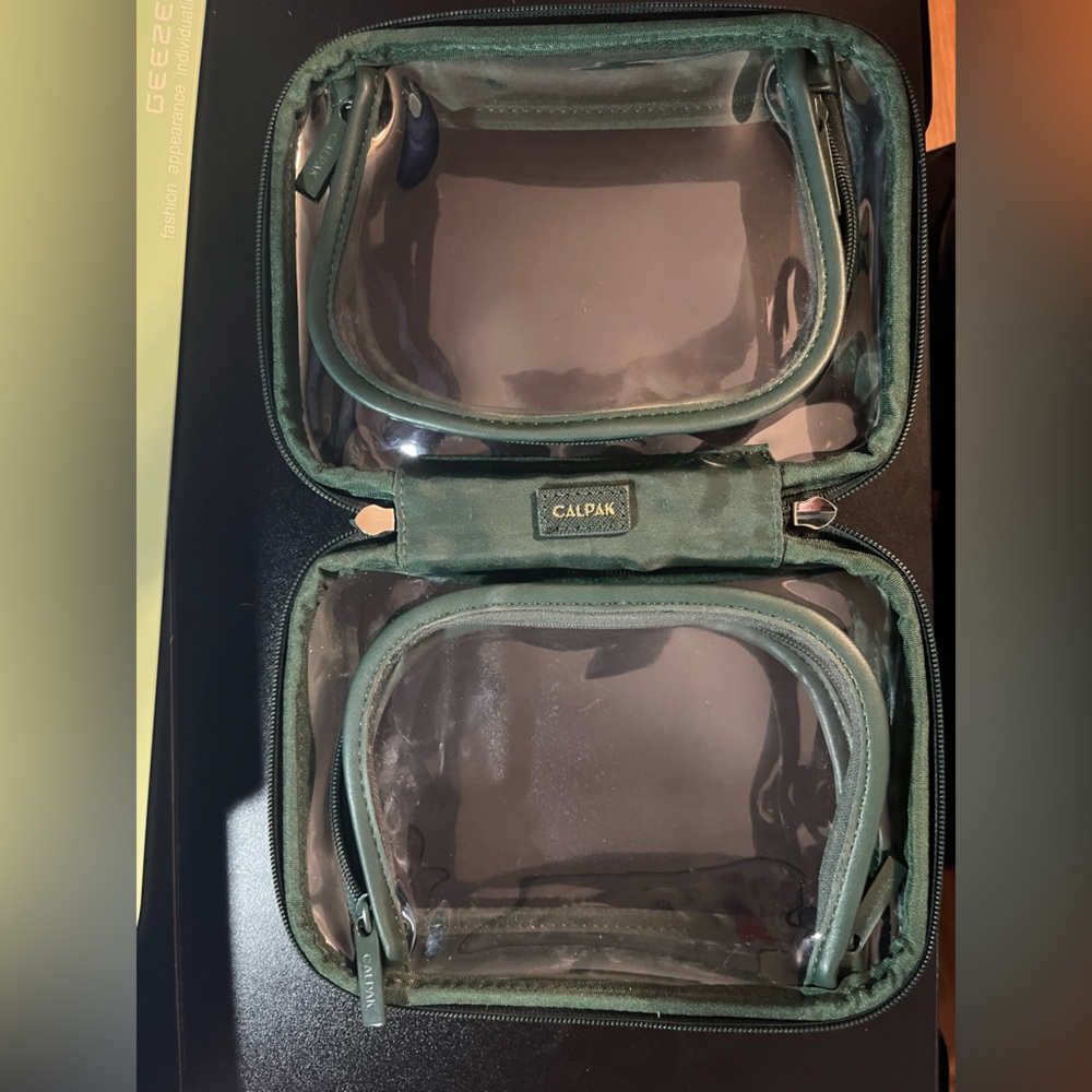 Green Calpak Small Clear Cosmetics Case